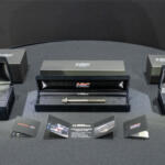 【画像】本当にベルガーがF1で使っていたパーツがアクセサリーに！　レースファン垂涎のアイテムの正体とは 〜 画像13