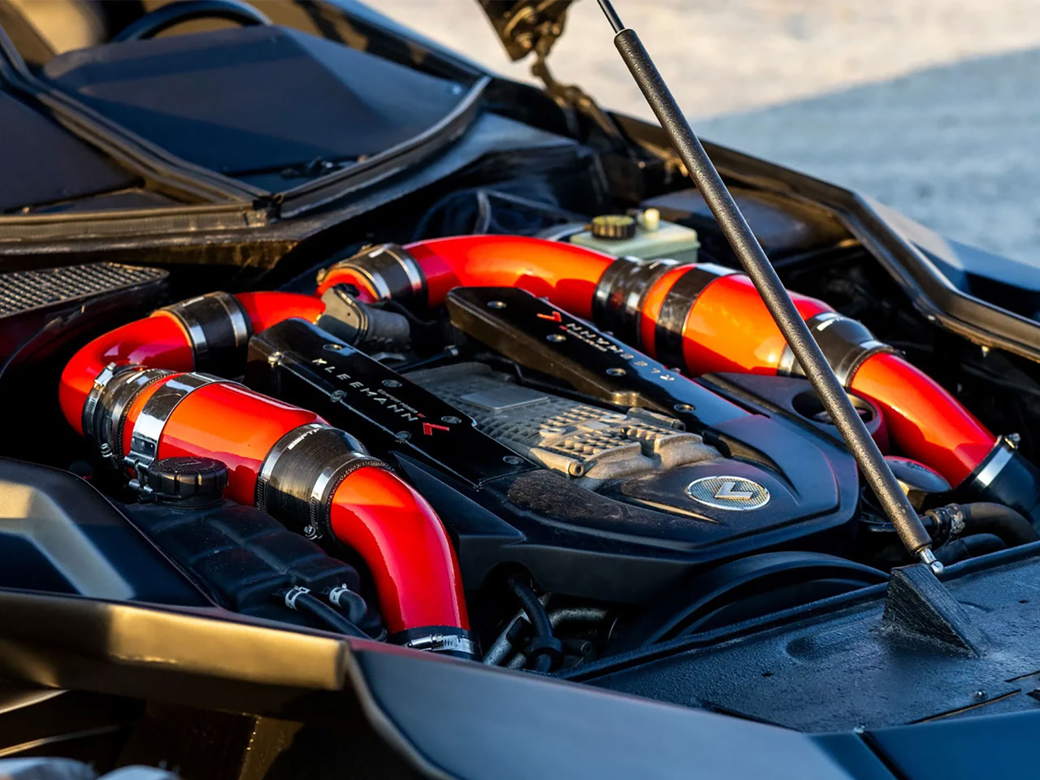 AVG バットモービル・トリビュートのエンジン 〜 画像11