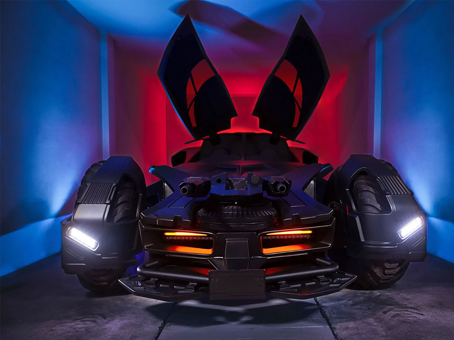 常軌を逸した究極の魔改造マシン「AVG バットモービル・トリビュート」の狂気 〜 画像6