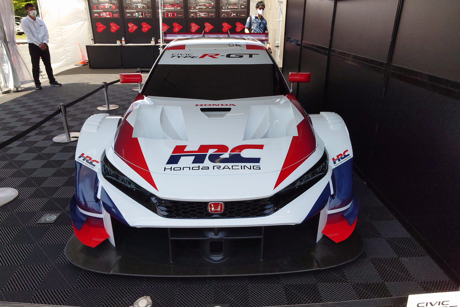 イベントで展示されるレーシングカーには超精巧なレプリカが混じってるケースがあった 〜 画像13