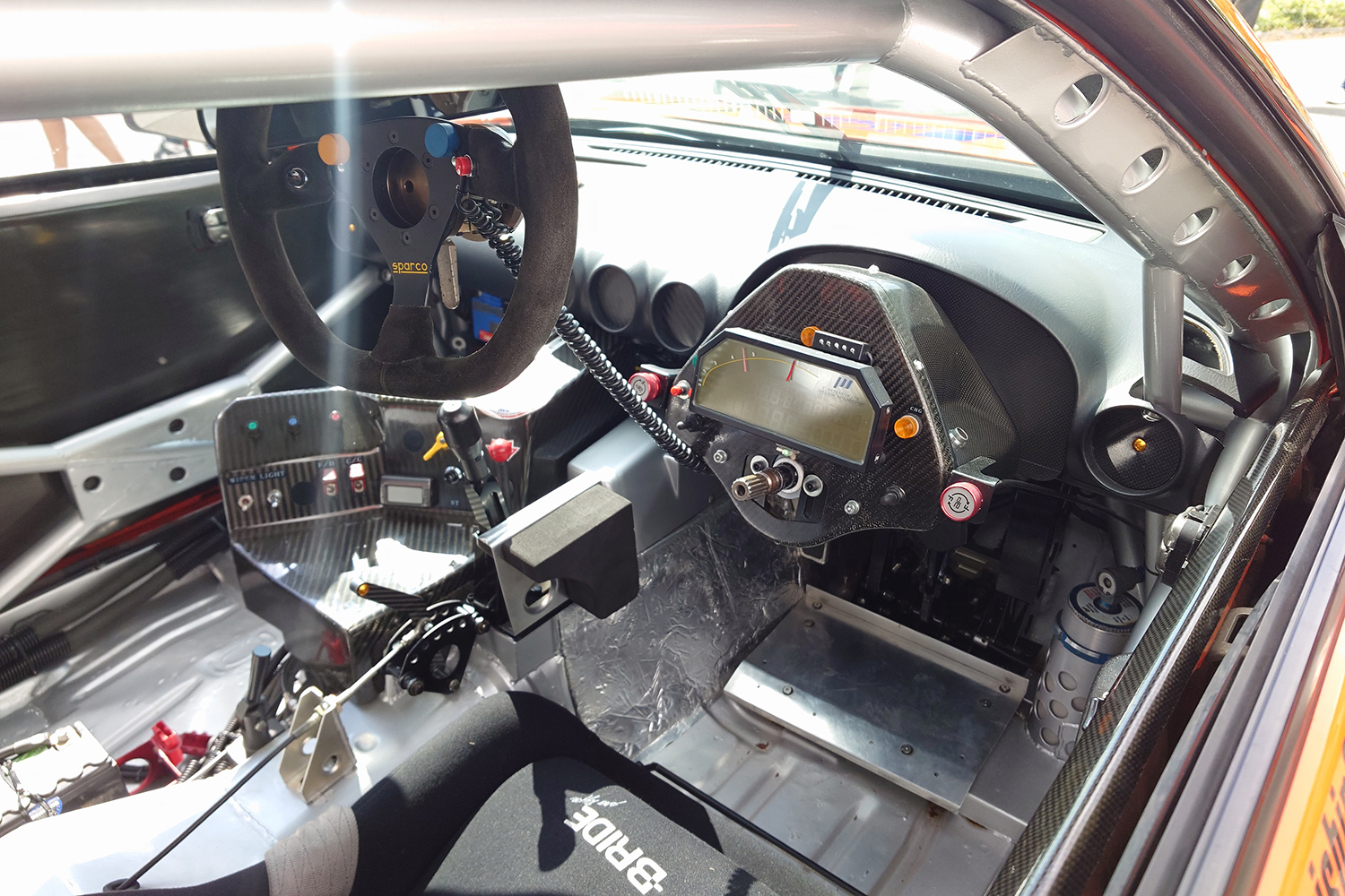 イベントで展示されるレーシングカーには超精巧なレプリカが混じってるケースがあった 〜 画像23