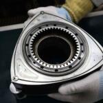 【画像】10万kmでオーバーホールが必要ってぶっちゃけ早すぎない？　ロータリーエンジンが傷みやすいワケ 〜 画像13