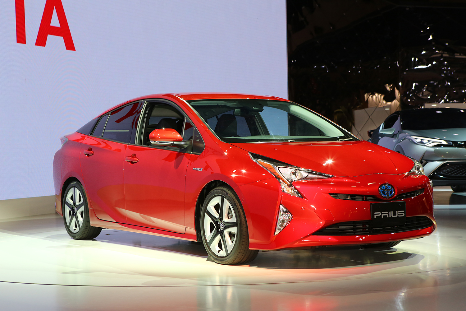 トヨタ・プリウス（4代目）