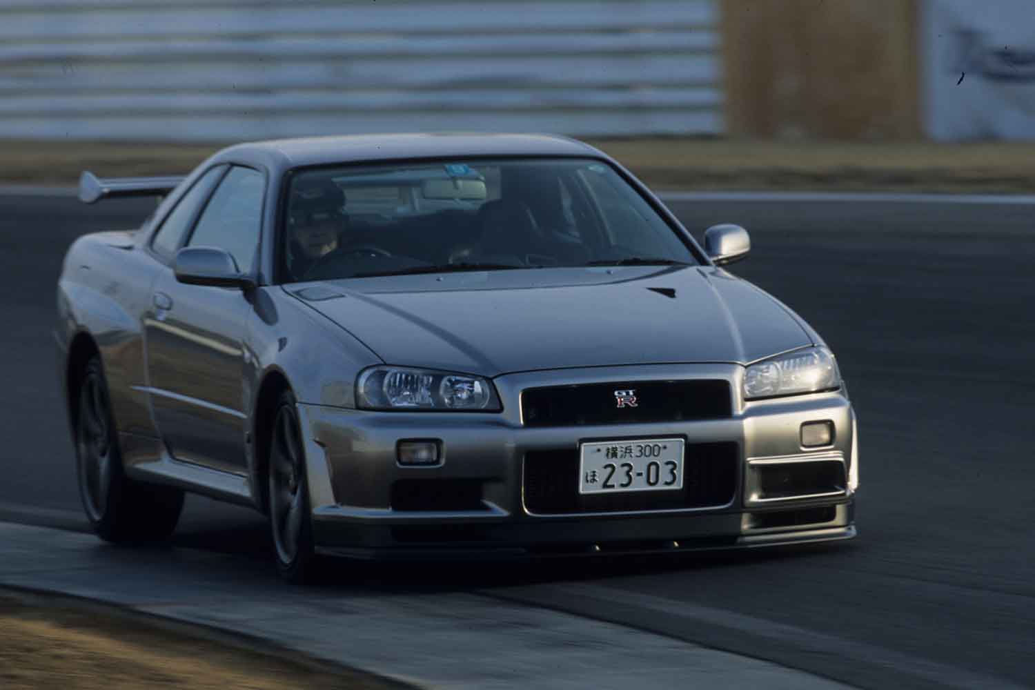 日産スカイラインGT-R（BNR34）