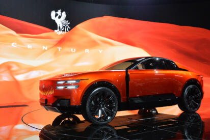 運転手付きで乗るショーファーなのにクーペってどういう用途？　センチュリークーペが目指すものとは