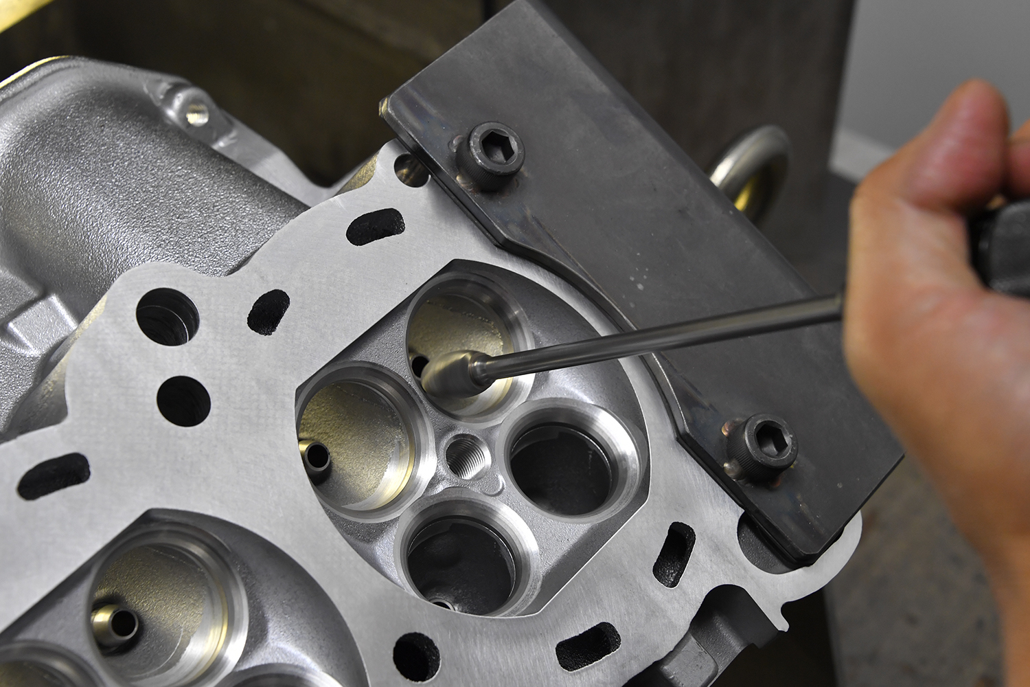 ポート研磨のイメージ