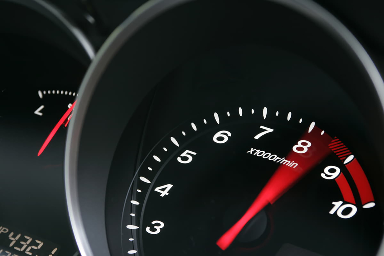 高回転エンジンのイメージ