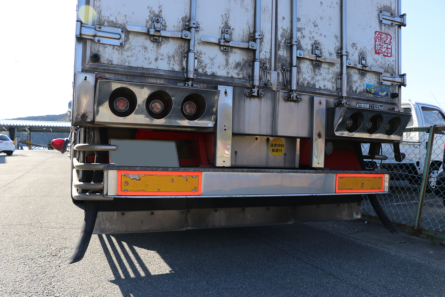 トラックのウォーターホース