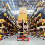 【画像】驚異の急成長を遂げるベトナムの国産メーカー「ビンファスト」を現地取材！　2045年に「先進国の仲間入り」も現実的と思えるクルマと交通状況に衝撃!! 〜 画像12