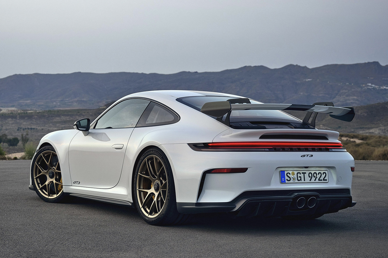 ポルシェ911GT3用オプション「マンタイキット」がどえらない中身だった 〜 画像15