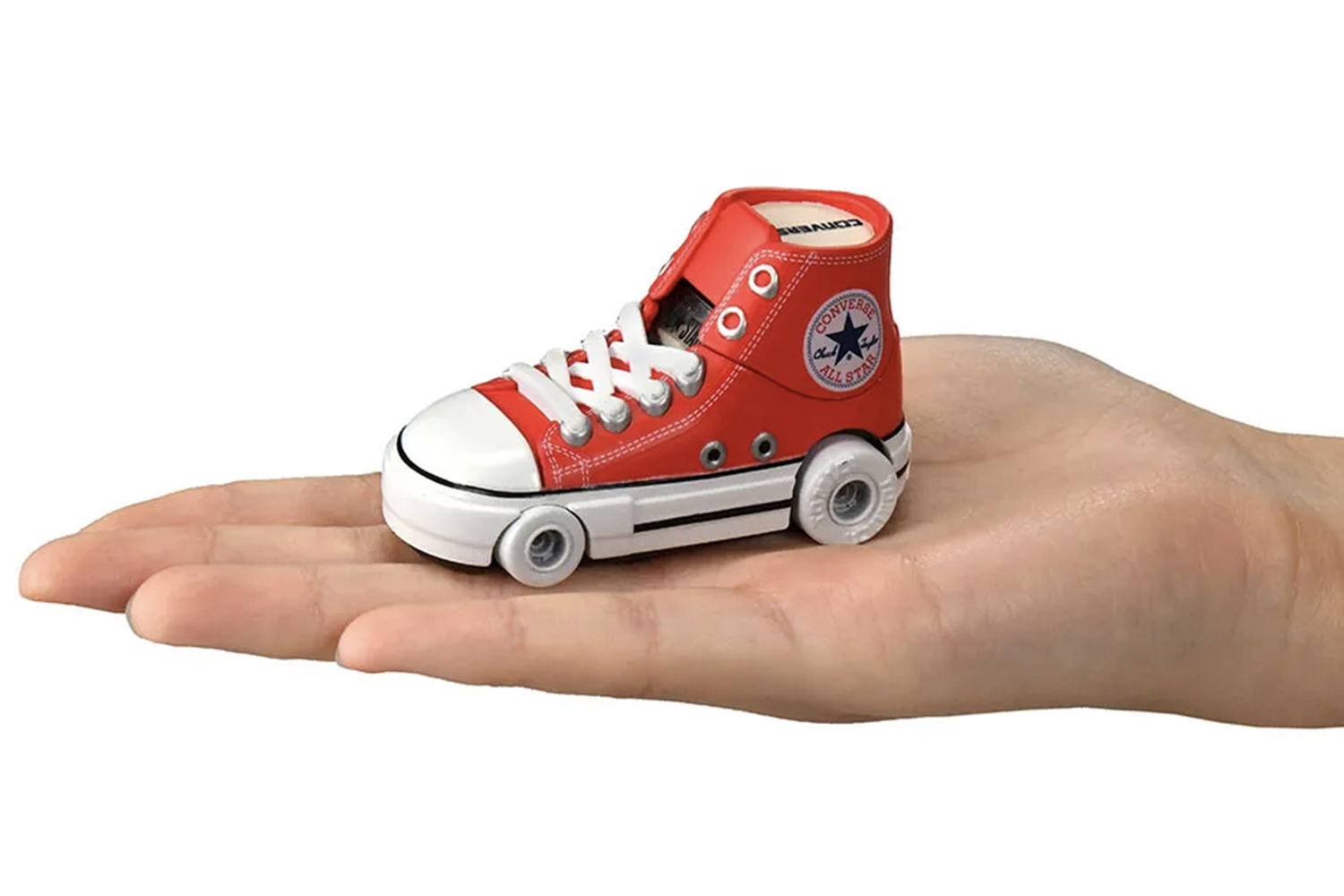 コンバース名作スニーカー「オールスター」をトミカにする衝撃のコラボが実現 〜 画像2