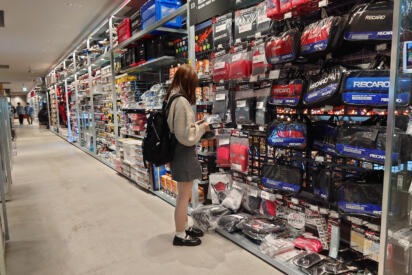 クルマを買ったらまずはこれだけ揃えとけ！　買って損なしの「カー用品」５点＋α