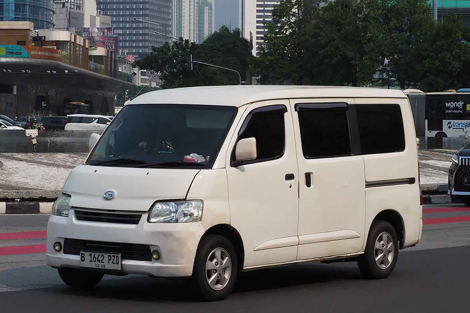 ダイハツ・グランマックスのフロントスタイリング