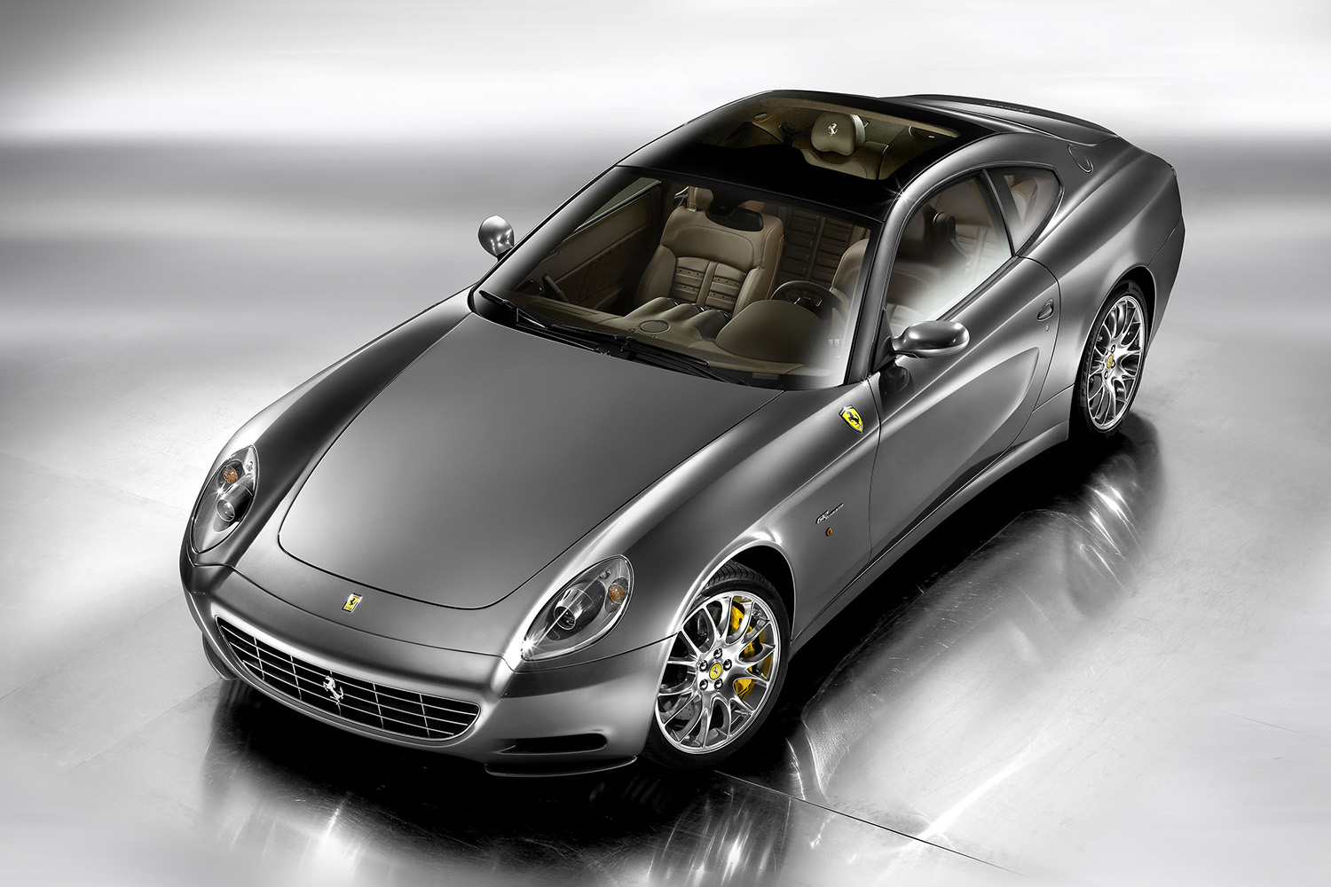 フェラーリ612スカリエッティのフロントスタイリング