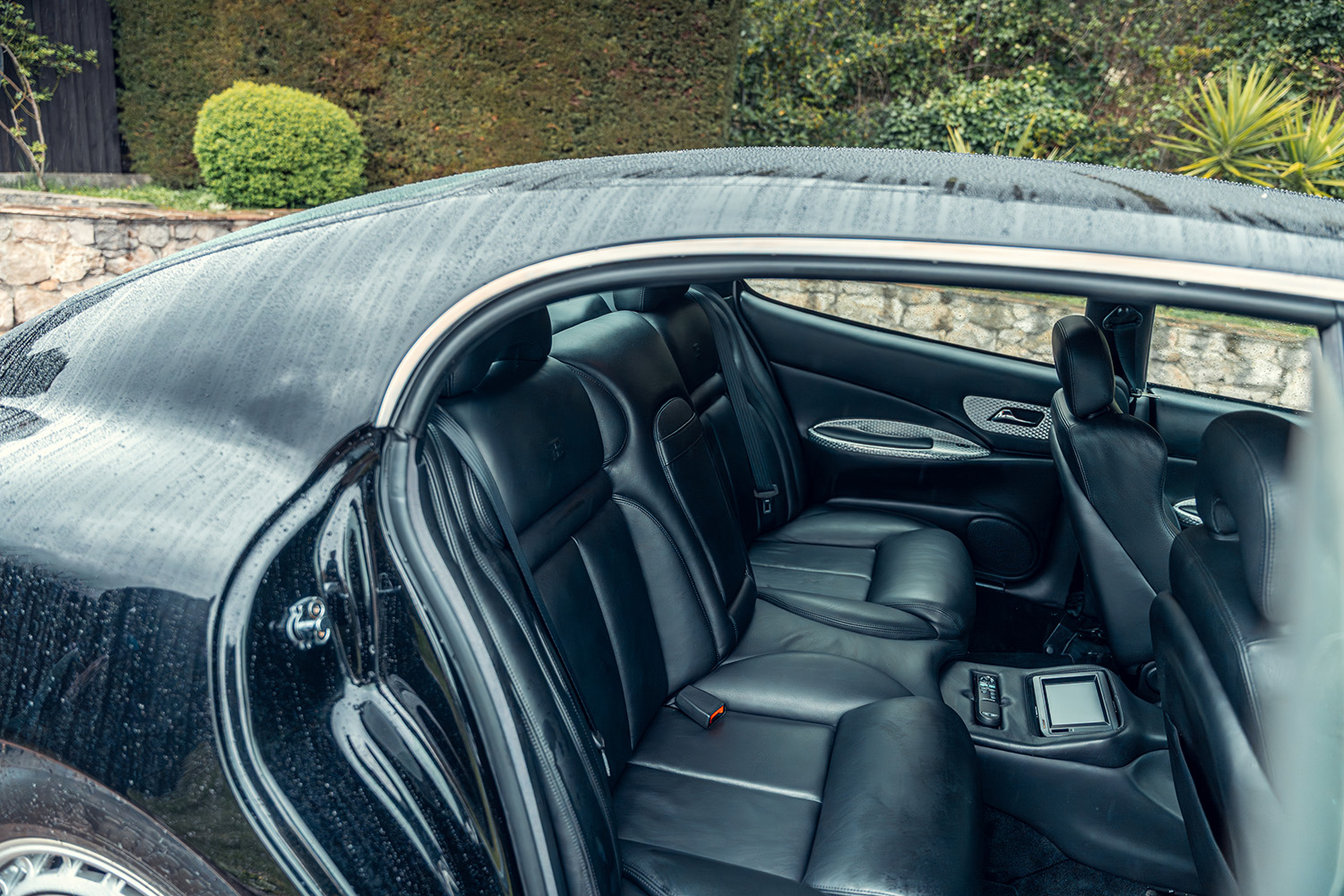 ブガッティEB112のリヤシート