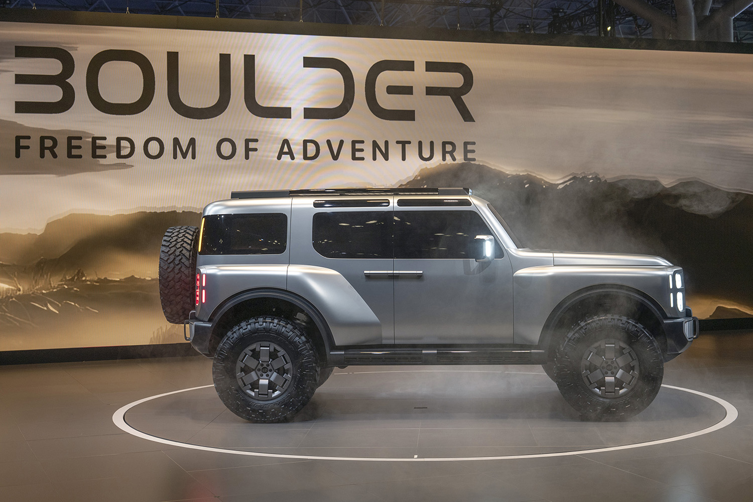 ヒョンデ・ボルダーコンセプトのサイドビュー