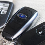 【画像】ドアノブを引くだけでロック解除……されないけどなんで？　クルマのスマートキーが突然使えなくなったらやるべき行動とは 〜 画像1