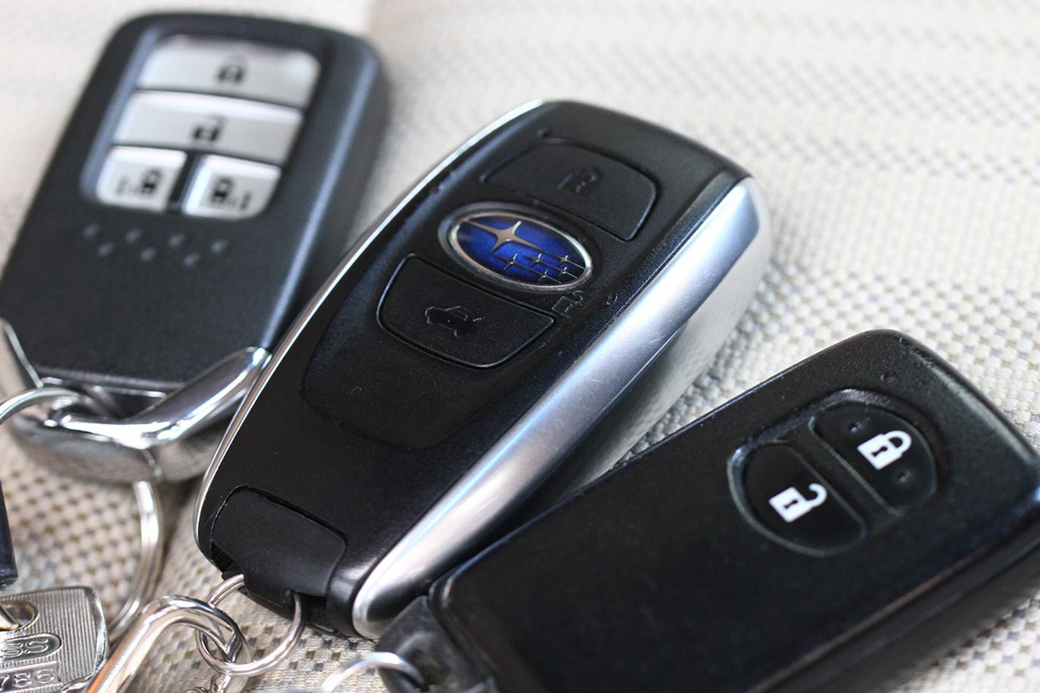 電池切れしたスマートキーでクルマを動かすための意外と知らない対処法 〜 画像1