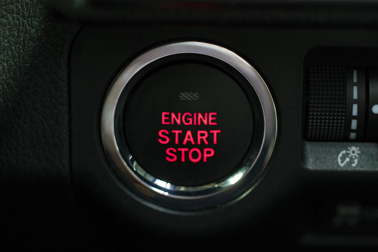 電池切れしたスマートキーでクルマを動かすための意外と知らない対処法 〜 画像7