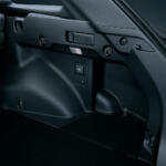 【画像】航続距離734kmと大容量ラゲッジと現実的価格ってこれ売れるヤツじゃん！　スバル・トレイルシーカーの完成度の高さがマシマシだった 〜 画像3