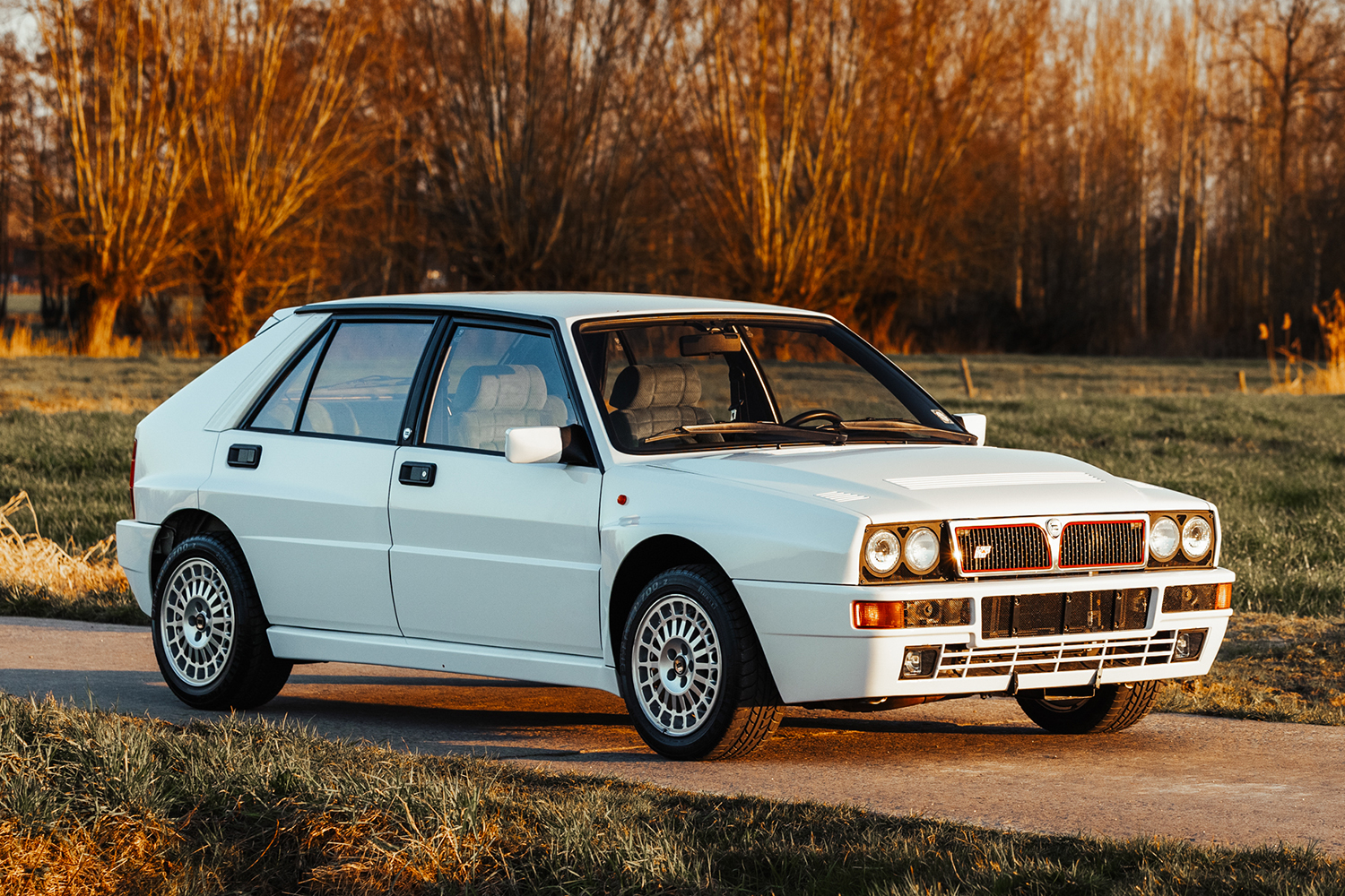 ランチア・デルタHFエヴォルチィオーネのフロントスタイリング 〜 画像2