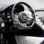 【画像】愛娘向けに作った花柄シートに花柄ウイングのキュートなクルマ……だが中身は1600馬力で最高速450km/hの怪物ブガッティってどんだけアンマッチ!? 〜 画像6