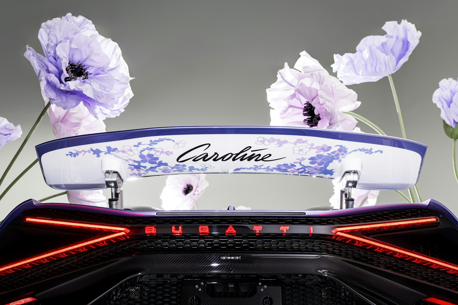 ブガッティW16ミストラル・キャロラインのリヤウイング