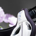 【画像】愛娘向けに作った花柄シートに花柄ウイングのキュートなクルマ……だが中身は1600馬力で最高速450km/hの怪物ブガッティってどんだけアンマッチ!? 〜 画像10