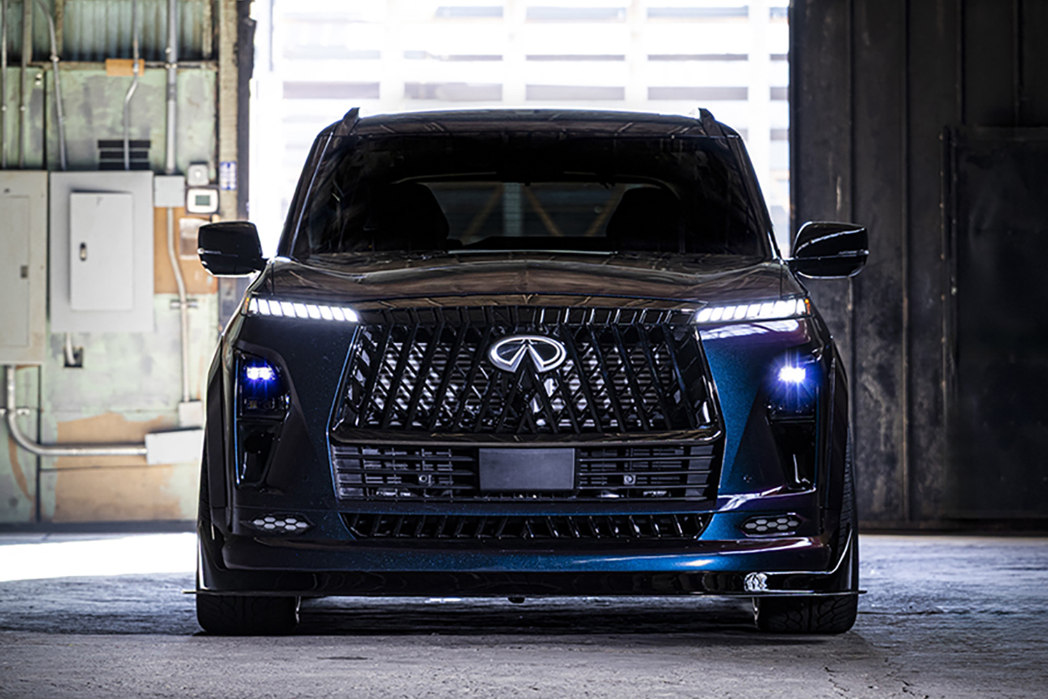 「インフィニティ QX80 R-SPEC」は次世代のGT-Rにつながる怪物SUVだった 〜 画像2