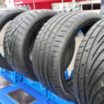 【画像】「どうせ来冬は買い直すし……」でスタッドレスを履いたまま夏を迎えるのは危険！　タイヤは「適正温度」じゃないとグリップを発揮できないシロモノだった 〜 画像4