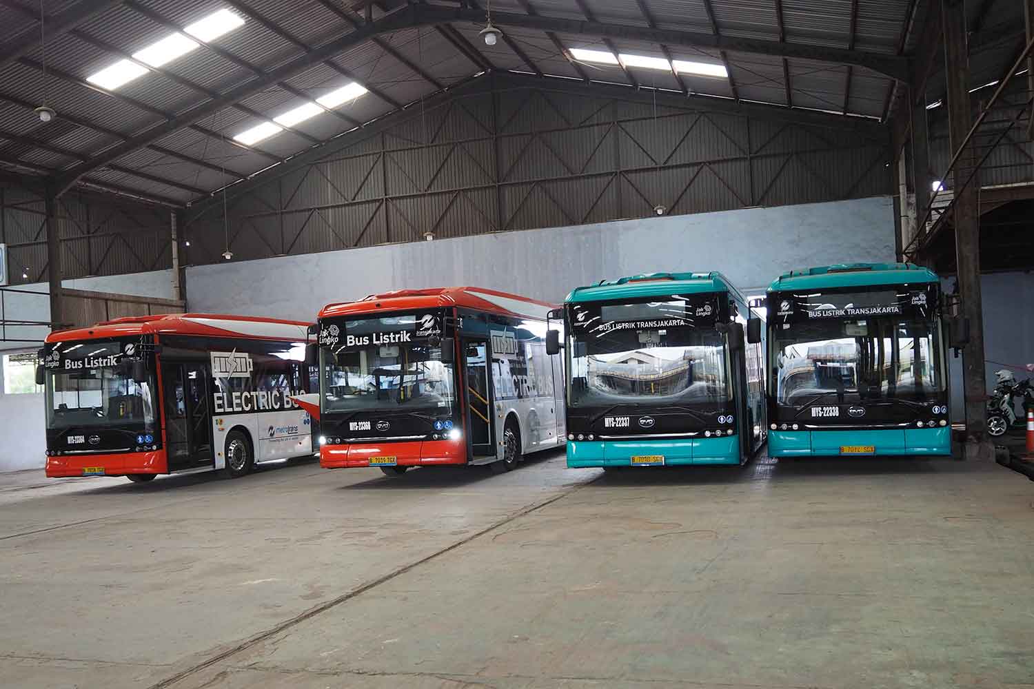 トランスジャカルタの車庫 〜 画像13