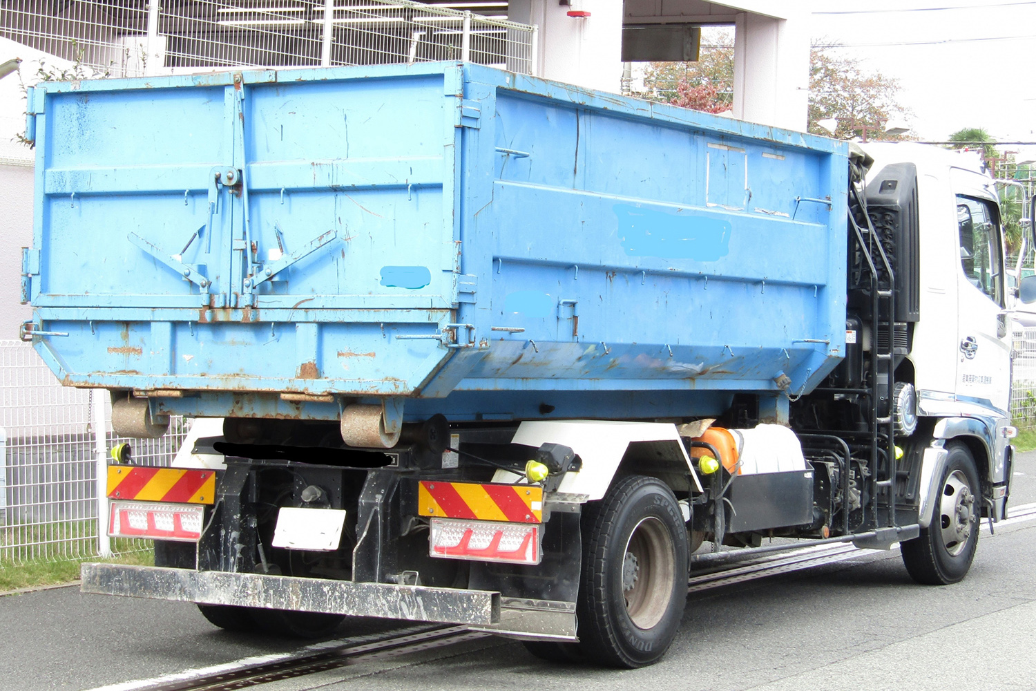 LEDがトラックの後ろ姿を大きく変えていた