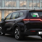 【画像】インドネシアでベトナムの「ビングループ」がタクシー事業を拡大中！　高齢タクシードライバーだらけの日本にも「車両＋運転手」のセットで進出してきたら脅威になる可能性大 〜 画像7