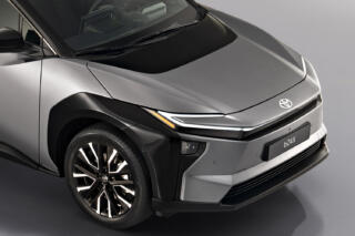 価格も航続距離もリーフに勝るbZ4Xのしたたか戦略