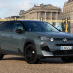 【画像】【試乗】乗ればわかる「魔法の絨毯」にうっとり！　新型シトロエンＣ５エアクロスの乗り心地が別次元すぎる 〜 画像1