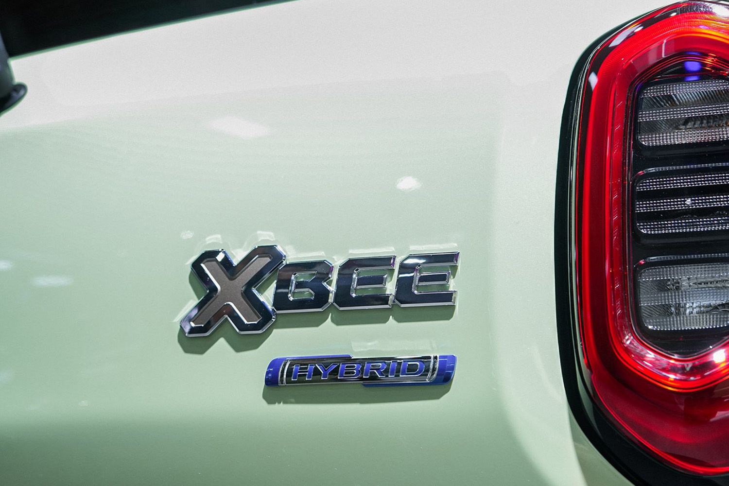 スズキ・クロスビーのエンブレム