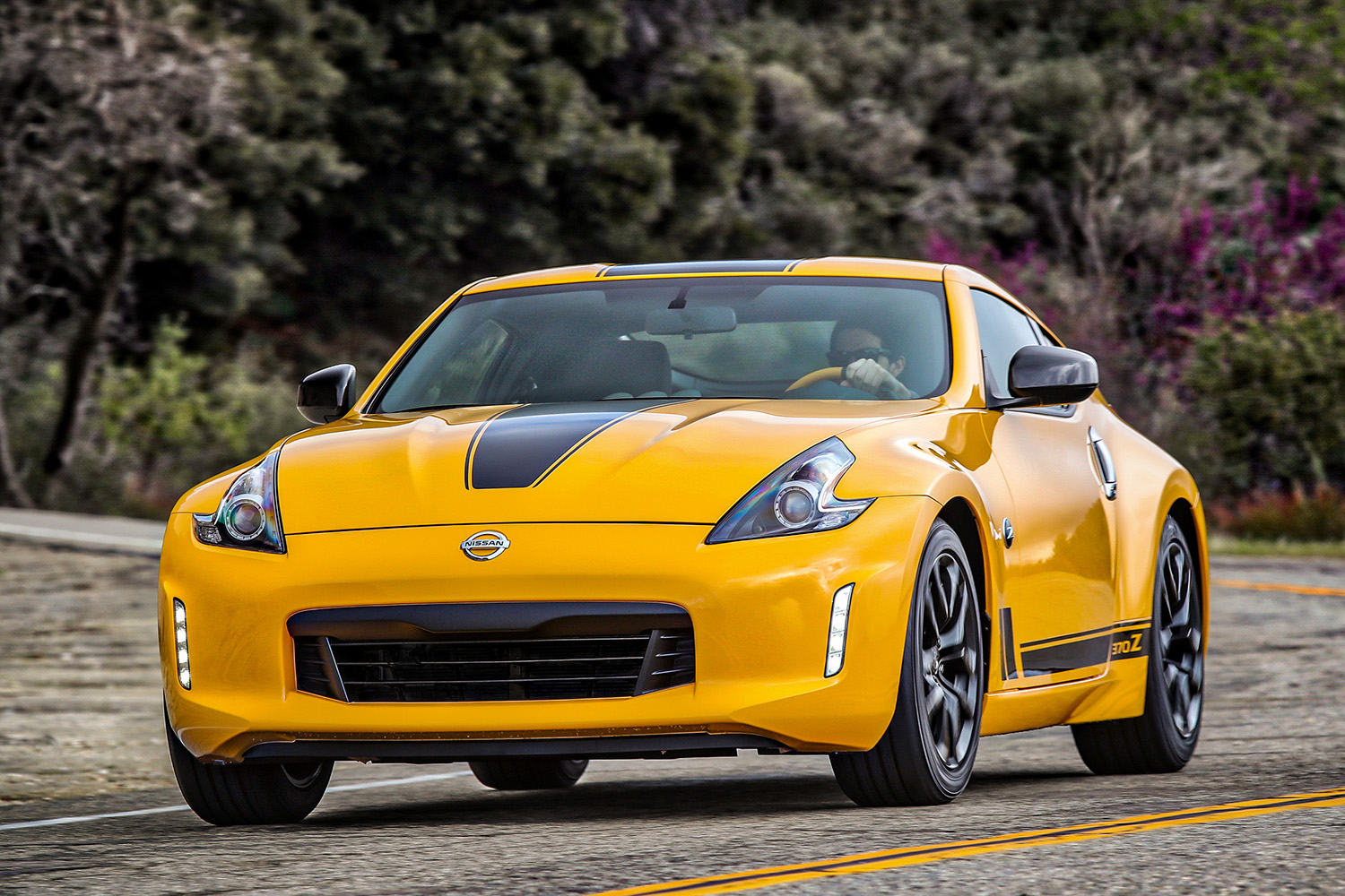 日産Zヘリテージエディションのフロントスタイリング