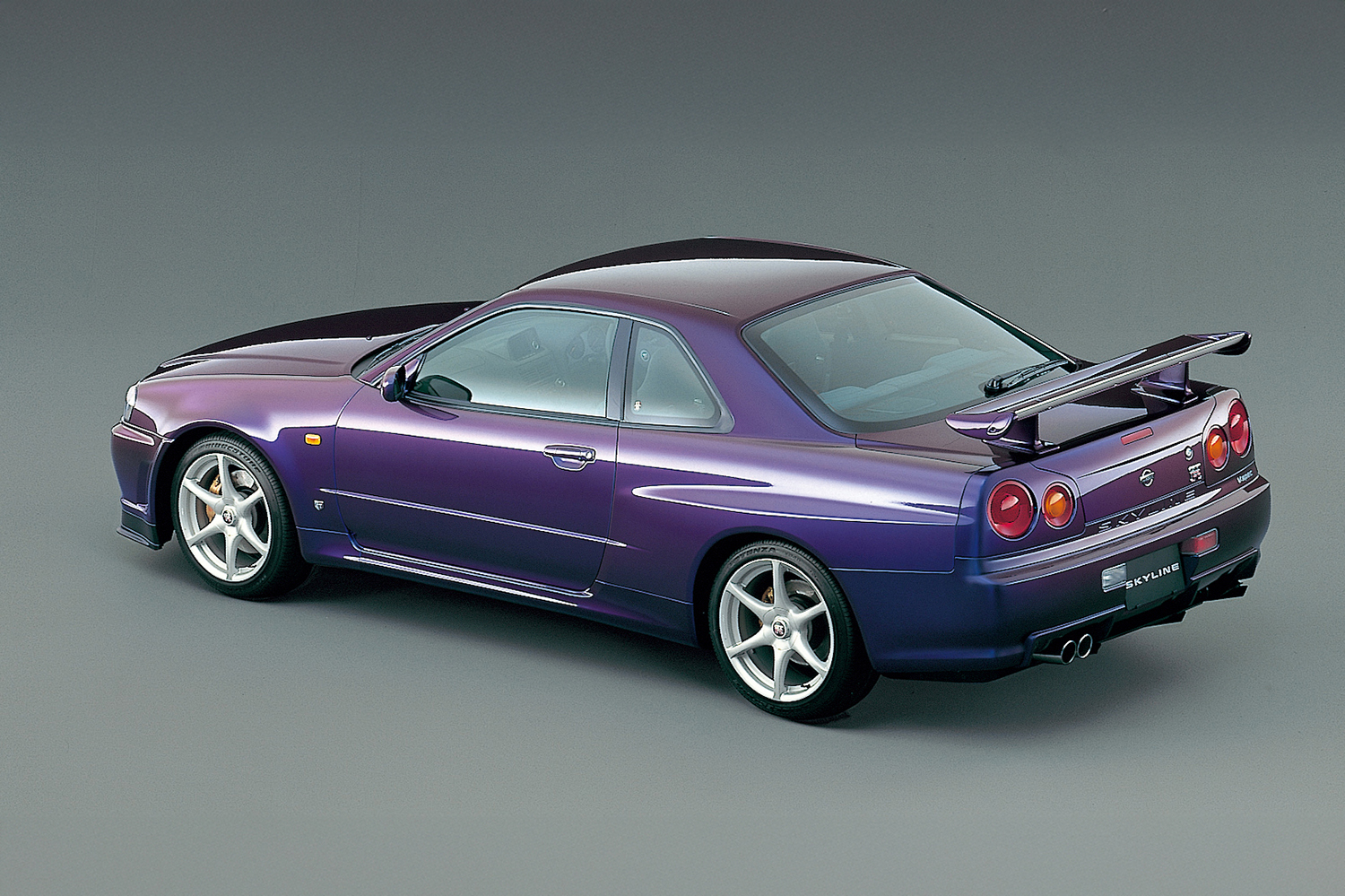 「ミッドナイトパープル」はSUVやコンパクトファミリーカーにも設定されていた 〜 画像10