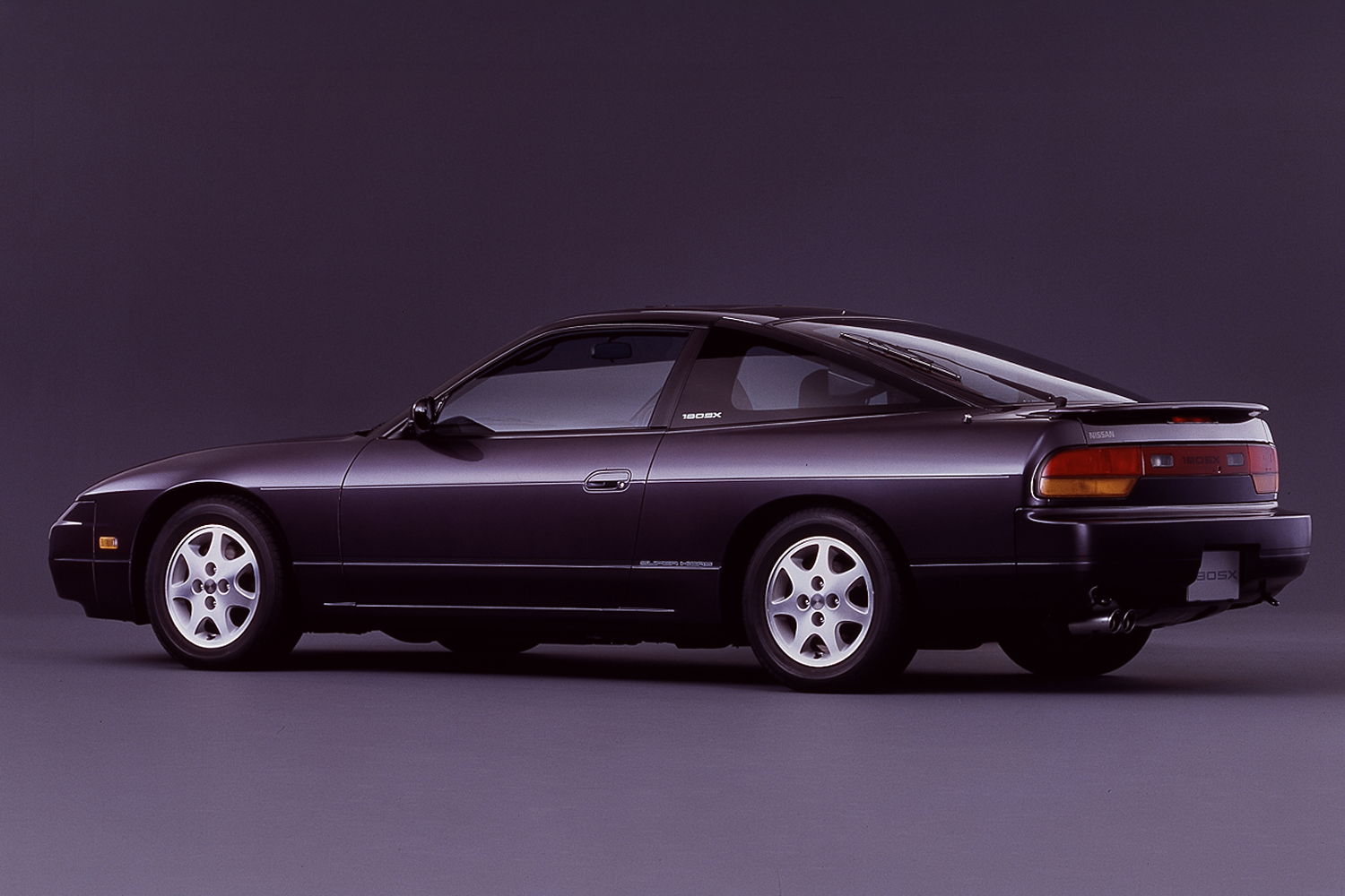 「ミッドナイトパープル」はSUVやコンパクトファミリーカーにも設定されていた 〜 画像11