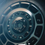 【画像】「プライベートでもディフェンダーを所有」　ディフェンダー×岡田准一でさらなるブランド強化に挑む 〜 画像7