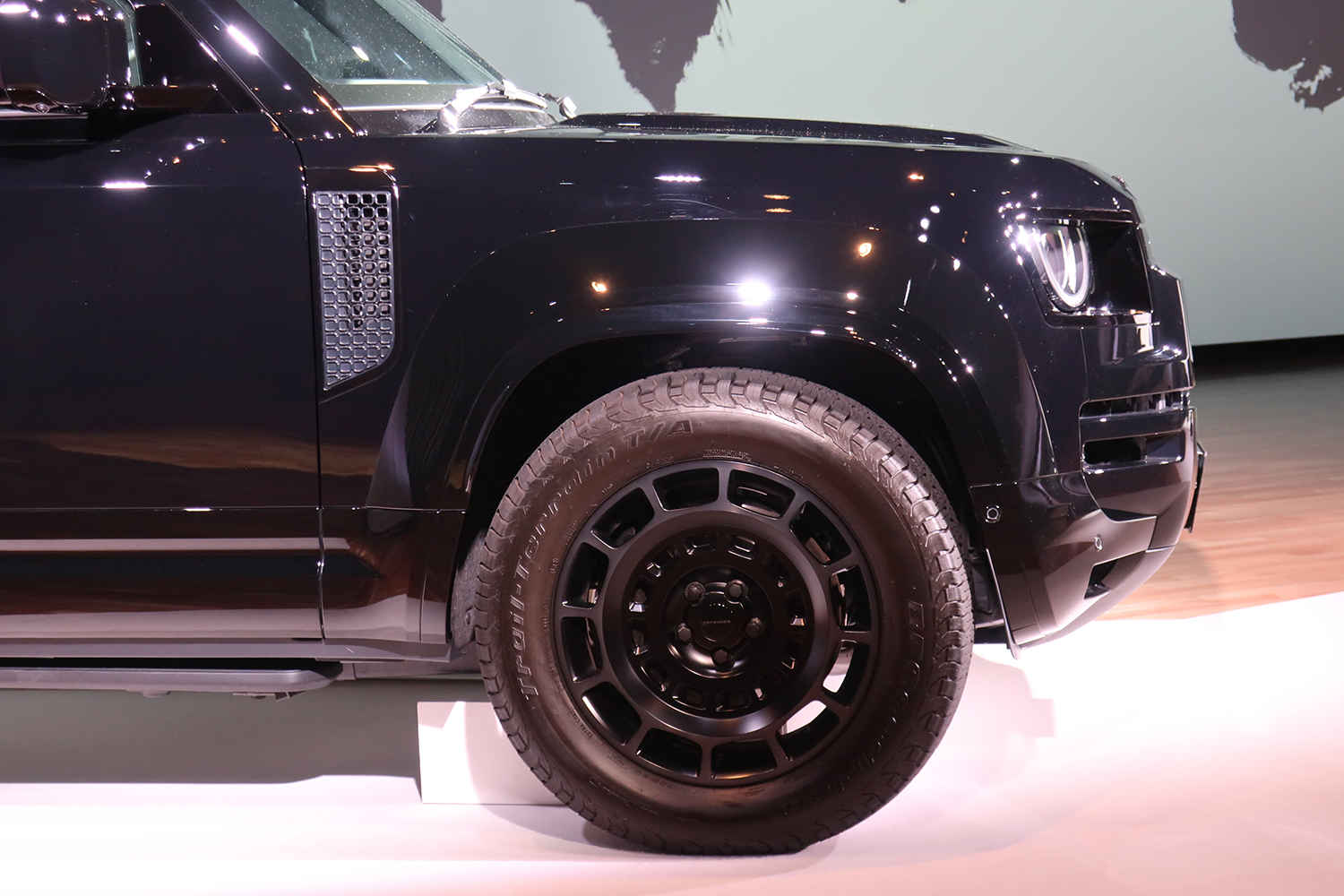 「なんちゃってＳＵＶ」とは別格なディフェンダーを岡田准一が選んだ理由 〜 画像24