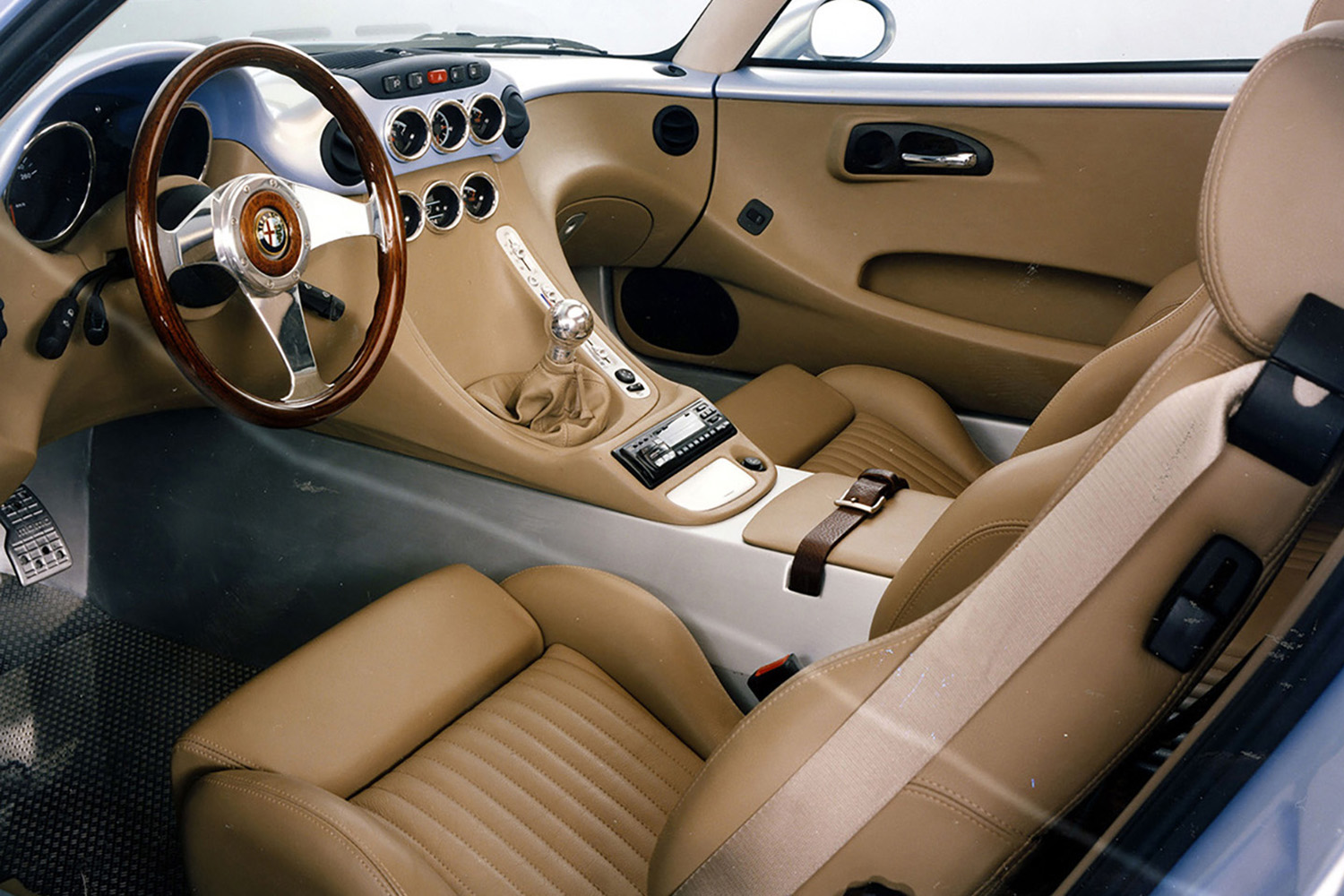 アルファロメオ・ヌヴォーラのインテリア