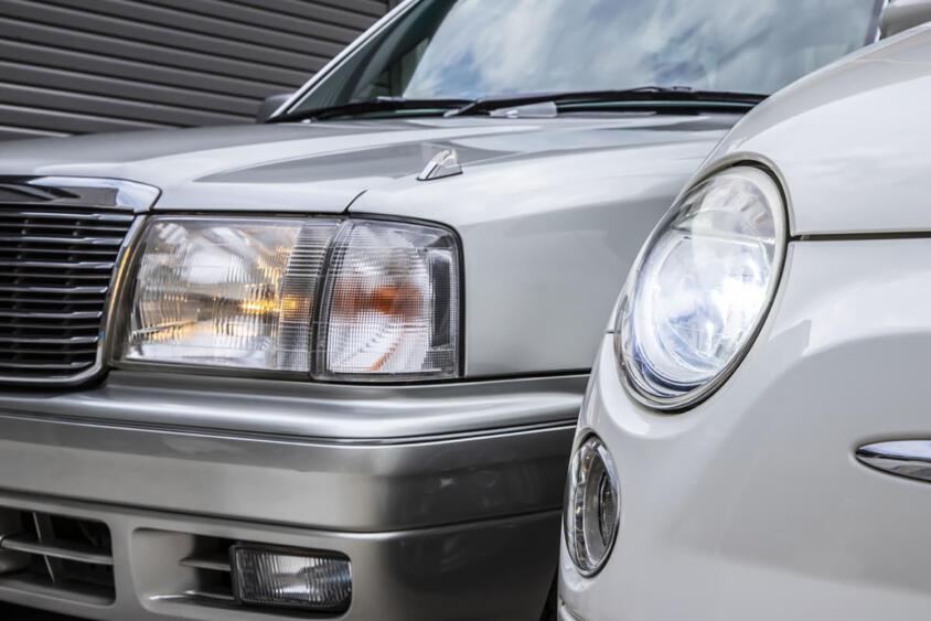 ガラス時代にはあり得なかった劣化！　ヘッドライトの黄ばみはスタイリッシュさを追求した代償だった