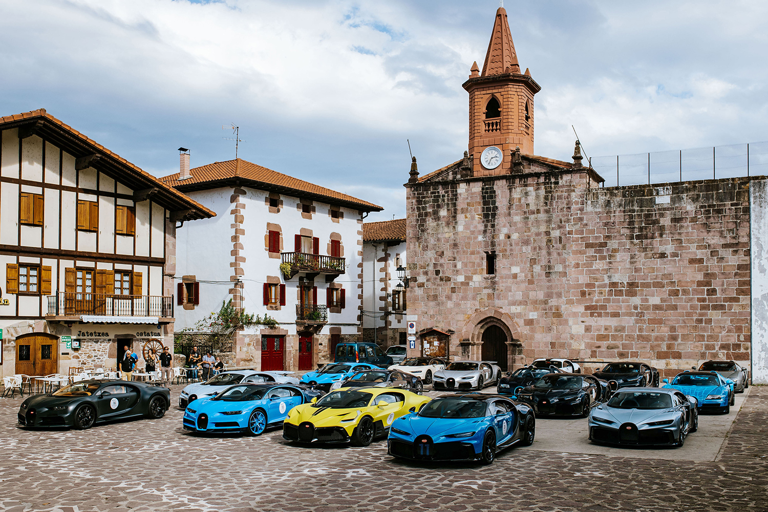 VW傘下で発売されたブガッティ