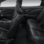 【画像】いつかはクラウン……じゃなくて「いつでもクラウン」！　電動でシートヒーターもベンチレーションもついた「クラウンのシートそのまま」のデスクチェアが49万5000円で登場!! 〜 画像2