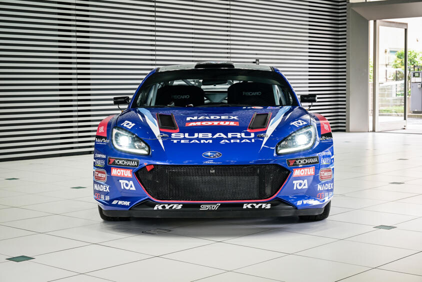 メーカー自らBRZをAWD＋ターボに魔改造……しかも既存のAWDを載せたワケじゃない！　勝利のために作り上げた「ボクサーラリー・スペックＺ」のもの凄い中身