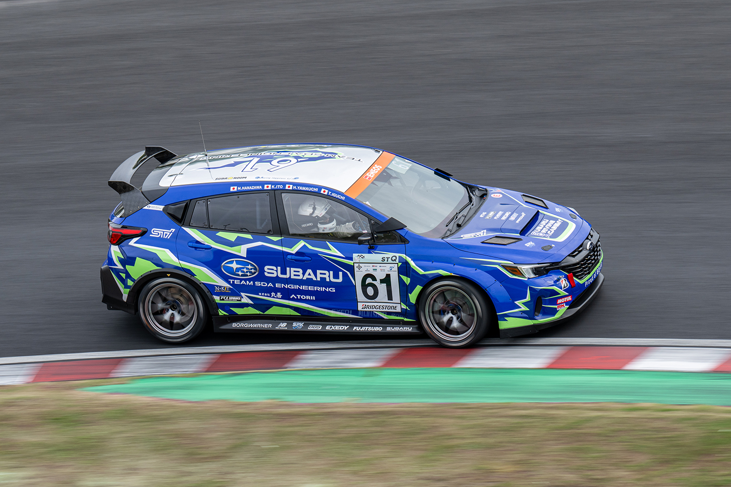 鈴鹿サーキットを走るスバル・ハイパフォーマンスXバージョン2 〜 画像86