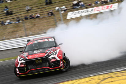 SUVのドリフトマシンが爆誕！　1000馬力のレクサスLBXモリゾウRRがフォーミュラ・ドリフト・ジャパンの開幕戦で堂々デビュー