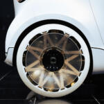 【画像】メルセデス×ジーリーでスマートもつまらなくなった……と思ったらついに！　あのインパクト絶大だった「スマートフォーツー」がEVで蘇る!! 〜 画像36