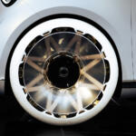 【画像】メルセデス×ジーリーでスマートもつまらなくなった……と思ったらついに！　あのインパクト絶大だった「スマートフォーツー」がEVで蘇る!! 〜 画像40